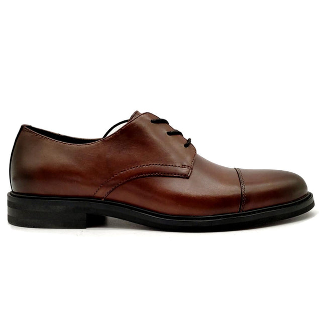 706 Men’s dress shoes